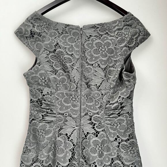 Adrianna Papell Gray Lace Sheath Dress Sz 8 Formal Cocktail Wedding Fitted - Picture 9 of 11